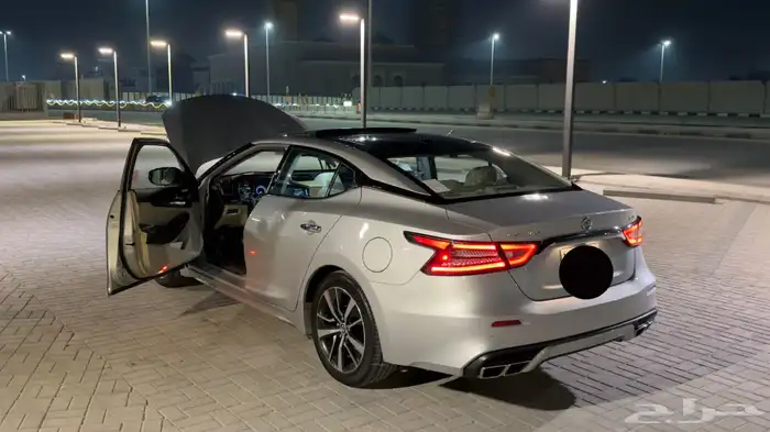 للبيع نيسان مكسيما 2022 10