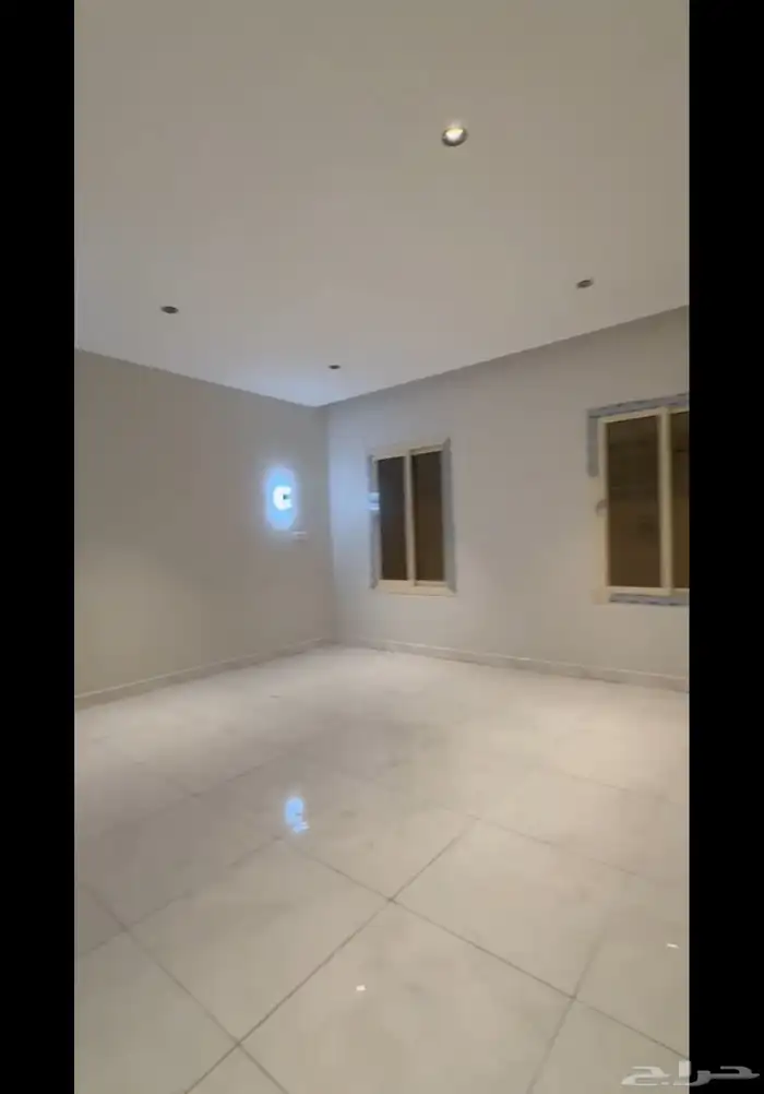 روف مميز للبيع في التيسير قريب من الخدمات 2