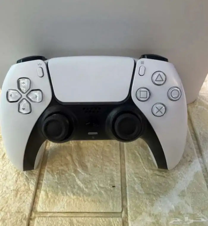 للبيع بلاستيشن5 اخو الجديد سي دي 3