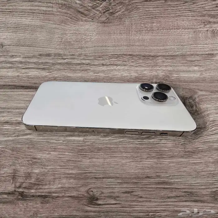 ايفون 14بروماكس نظيف جدا 3