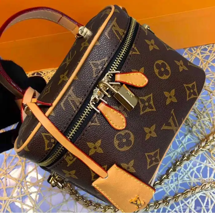 شنط ماركه مستر توصيل فوري الرياض شحن لجميع مدن المملكة 5