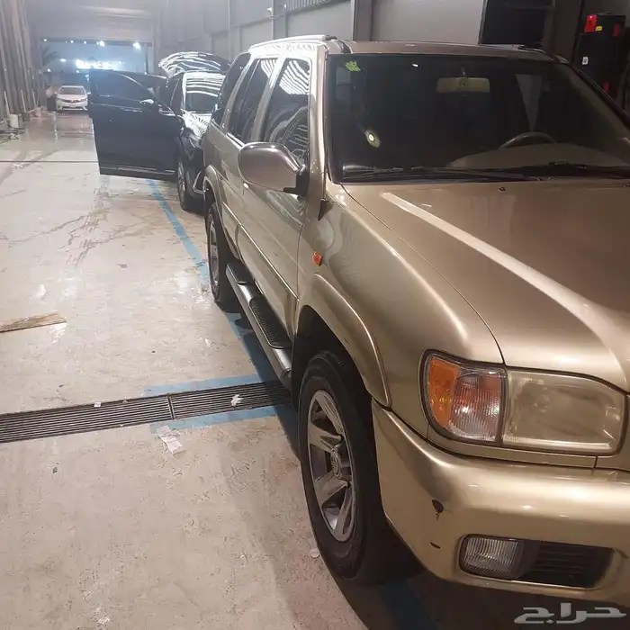 جيب نيسان 10