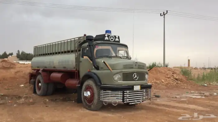 للبيع وايت مرسيدس موديل 74 8