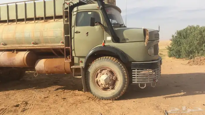 للبيع وايت مرسيدس موديل 74 5