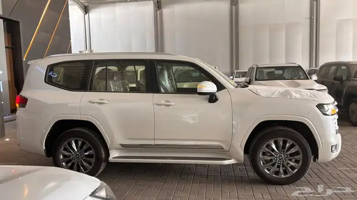 تويوتا لاند كروزر GXR -L4 2