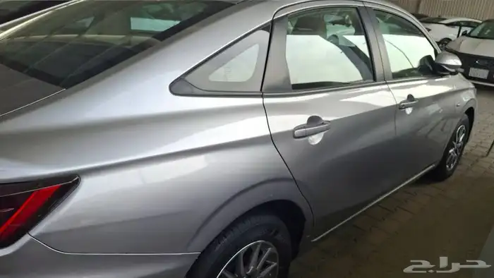 تويوتا يارس 2023 مستعملة مفحوصة مضمونة مصينة 2