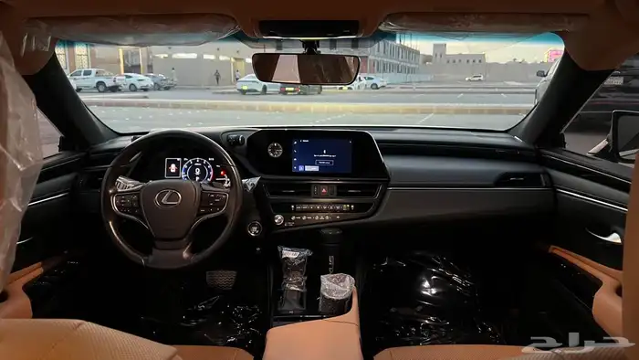 لكزس ES350 2024 V6 14