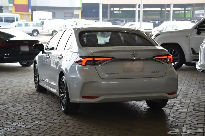 تويوتا كورولا 2024 GLI 2