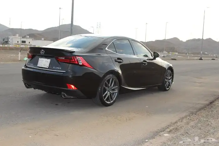 لكزس is 200 t 2