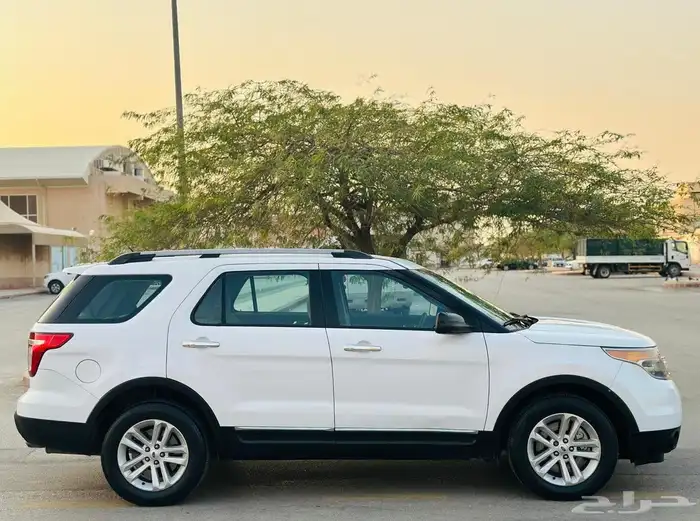 إكسبلور2014دبل بحاله ممتازه جدن 5