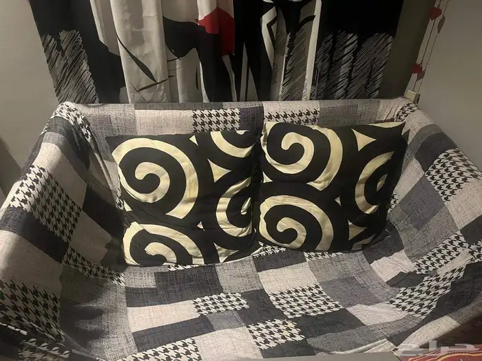 كنبة مفرد من ايكيا مع مخدات 0