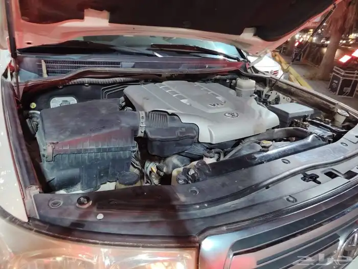 لاند كروزر 9