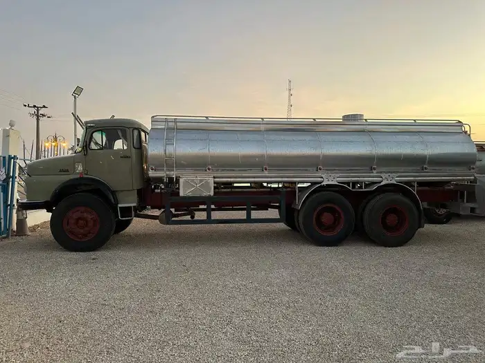 بوز وايت سكس سوبر موديل 1982 1