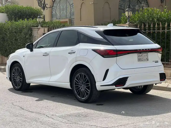 لكزس RX 500 هايبرد 4