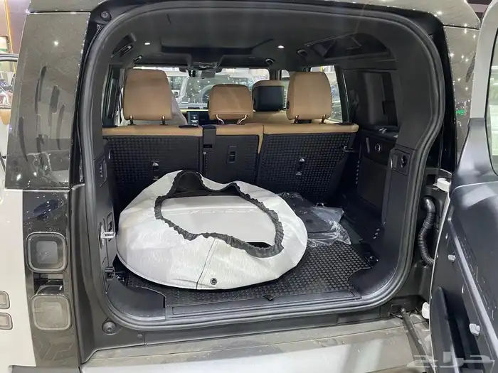 لاند روفر ديفندر 6 سلندر فل كامل موديل 2026 سعودي الناغي 7