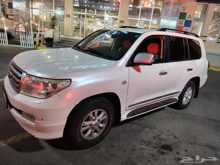 لاند كروزر 8