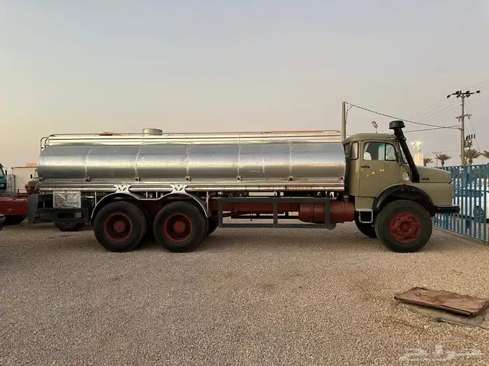 بوز وايت سكس سوبر موديل 1982 2