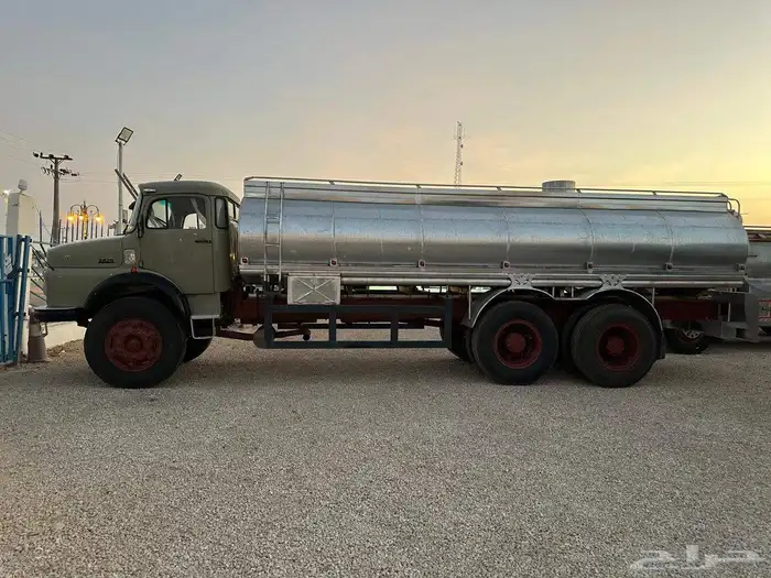 بوز وايت سكس سوبر موديل 1982 0