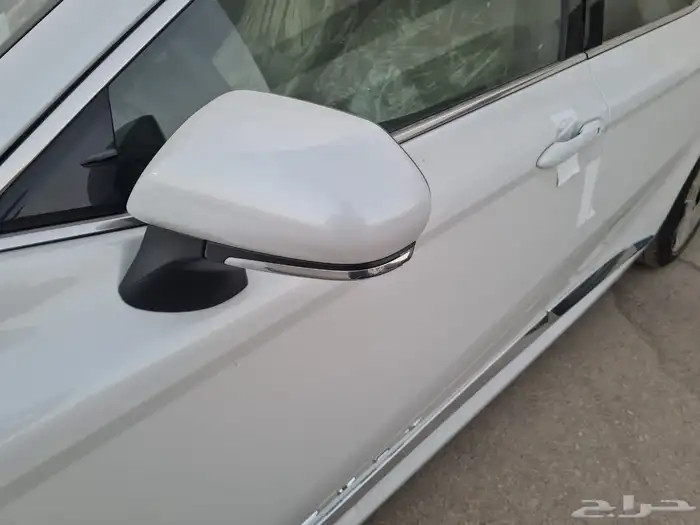 تويوتا كامري ابيض نص فل 2025 3