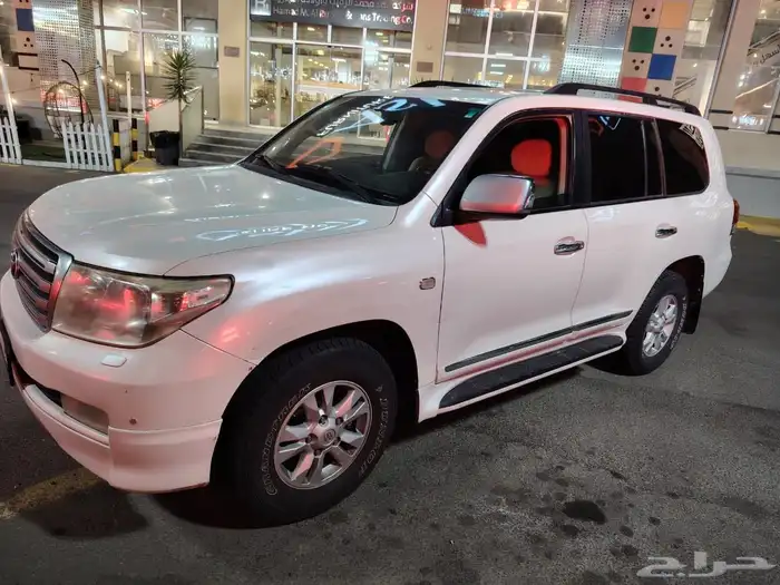 لاند كروزر 7