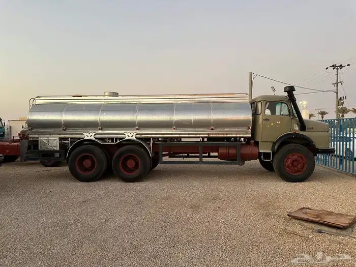 بوز وايت سكس سوبر موديل 1982 3