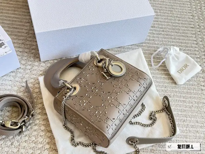 متجر عالم البراندات 2