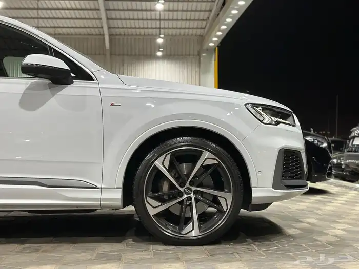 اودي Q7 S line موديل 2023 7