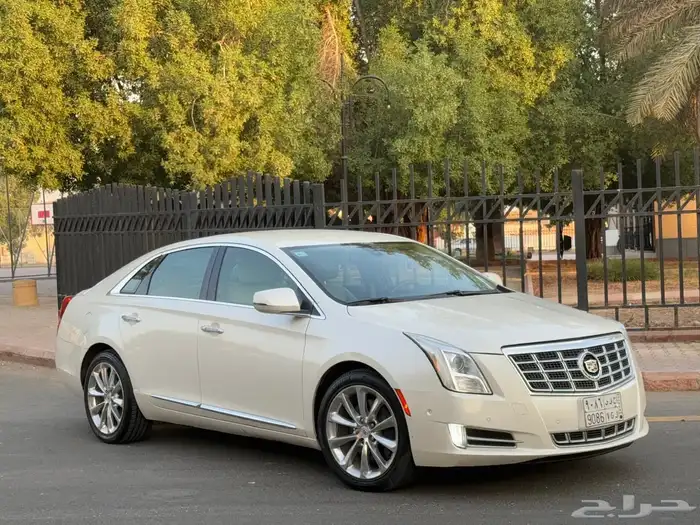 كاديلاك XT5 2014 ( بحالة الوكالة ) 12