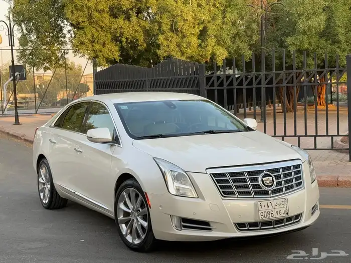 كاديلاك XT5 2014 ( بحالة الوكالة ) 8