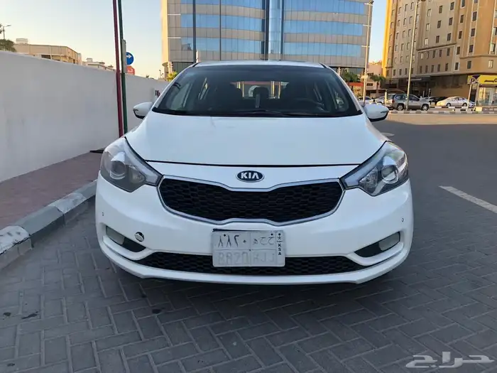 كيا سيراتو موديل 2014 هاتشباك كامله 3