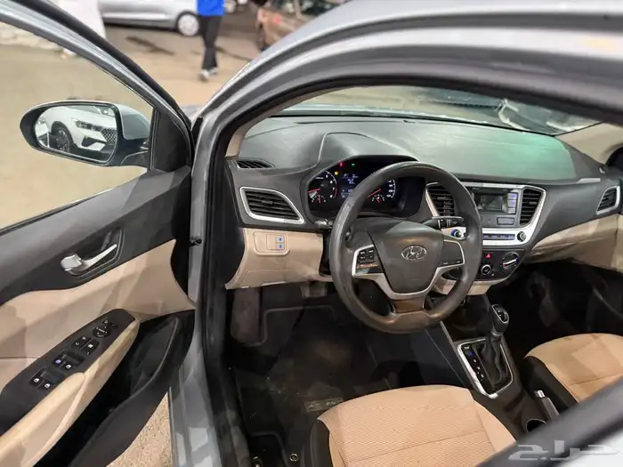 للبيع هيونداي اكسنت موديل 2023 استاندر 8