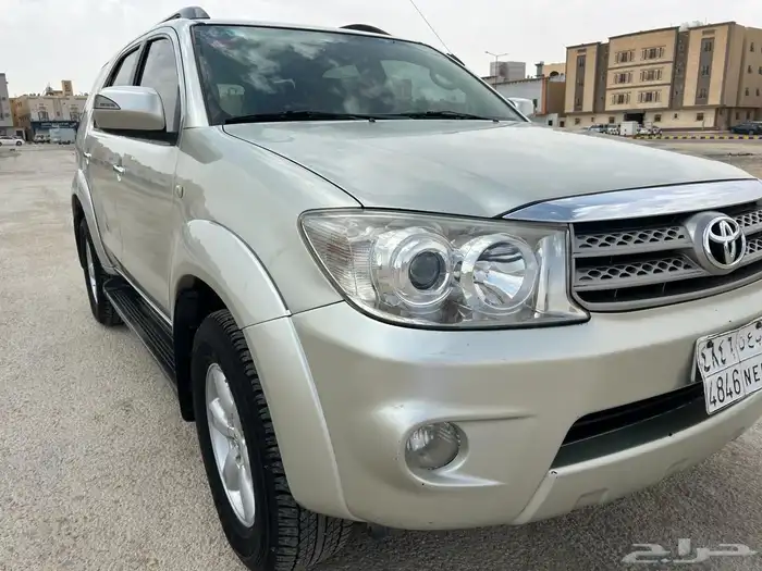 فورتشنر 2011 فل كامل و دبل 0