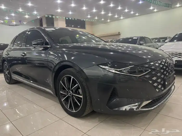 هونداي ازيرا 2022 بنزين بطاقة جمركية 1