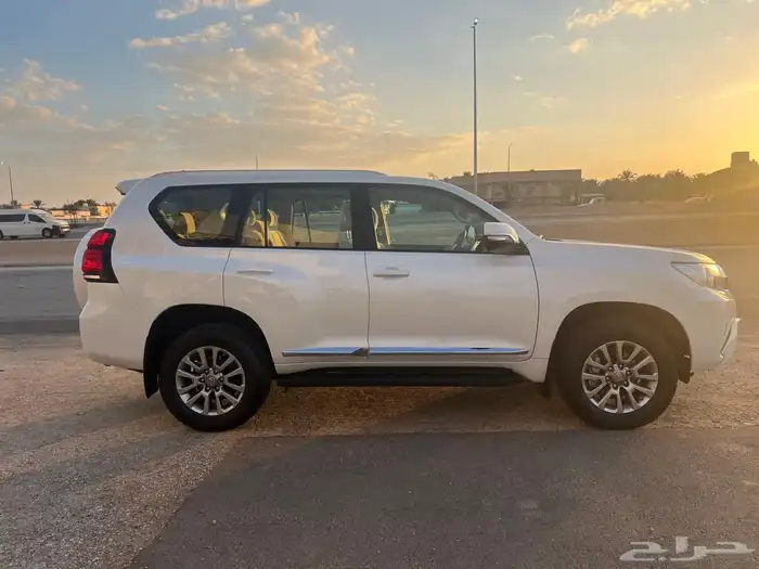 برادو 2019 خليجي بدي وكاله ممشى قليل نظيف جدا 0