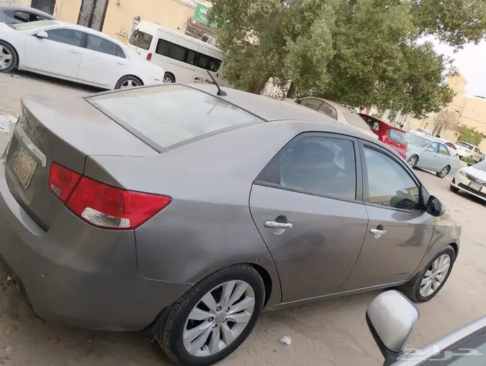 سيارة كيا سيراتو 2012 فل 2