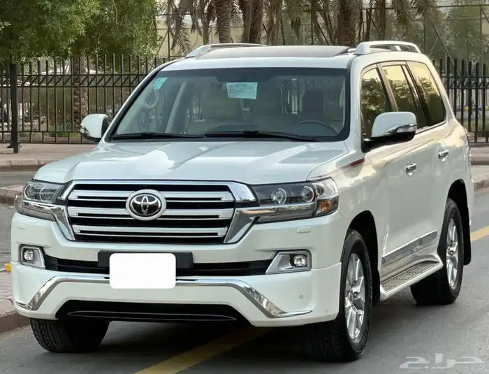 تويوتا لاندكروزر 2017 GXR فل سعودي 0