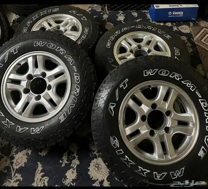 جنوط لكزز الحميد مع كفرات ماكسس وتباريز . 1