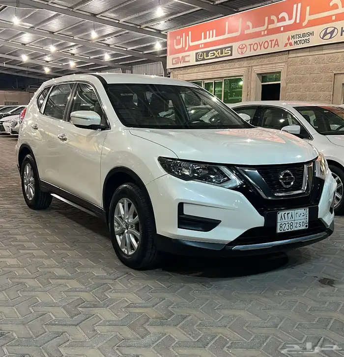 نيسان اكس تريل 2018 عداد قليل 2