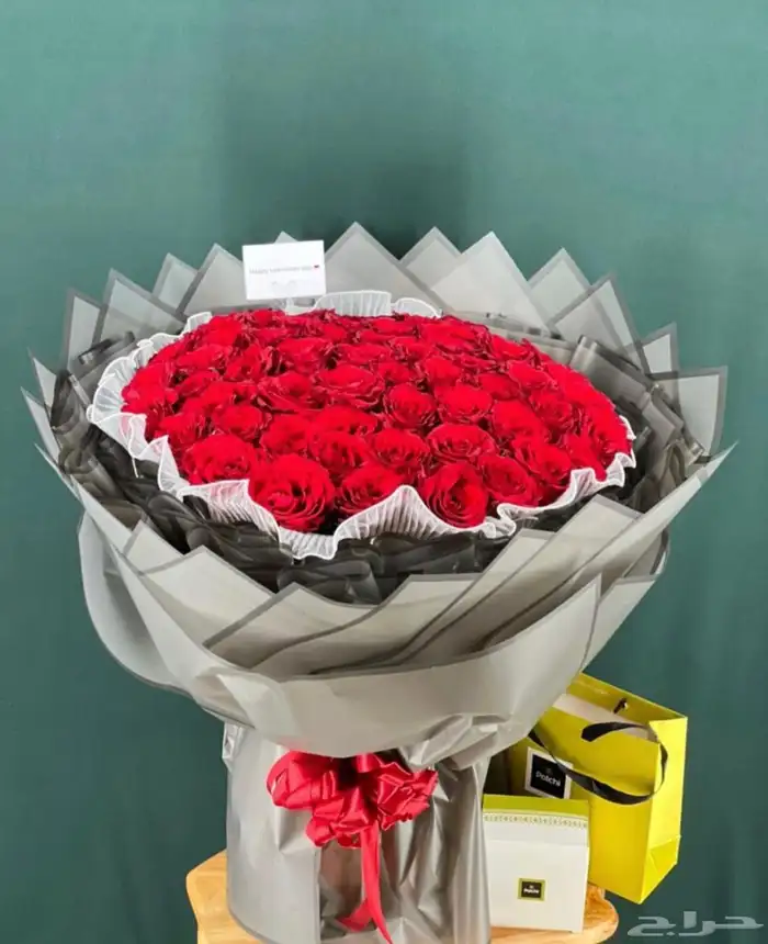 هدايا   ورد  ورد طبيعي  وردصناعي  باقة ورد  تغليف 21