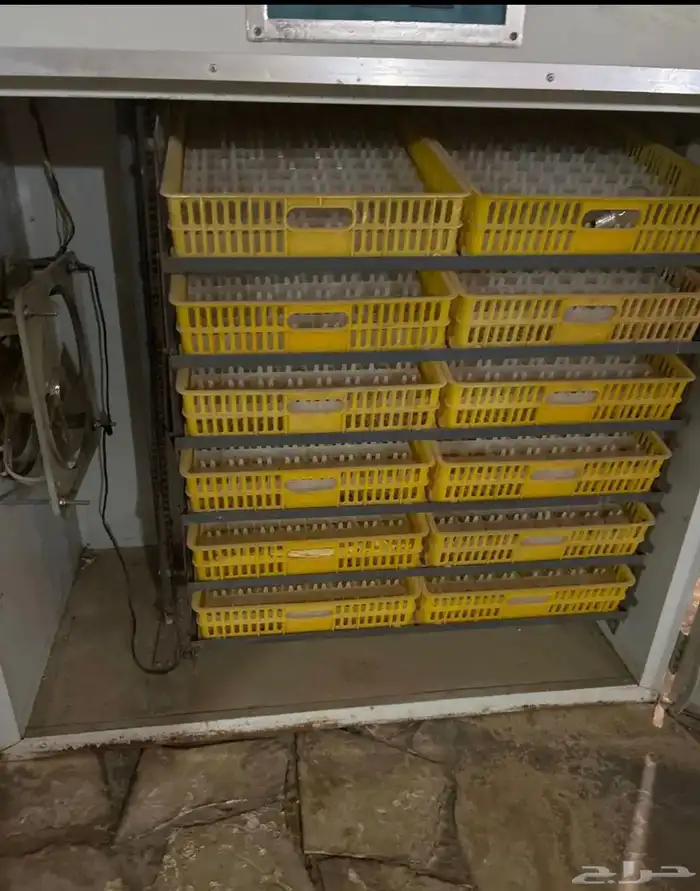 فقاسه اوتماتيك 1