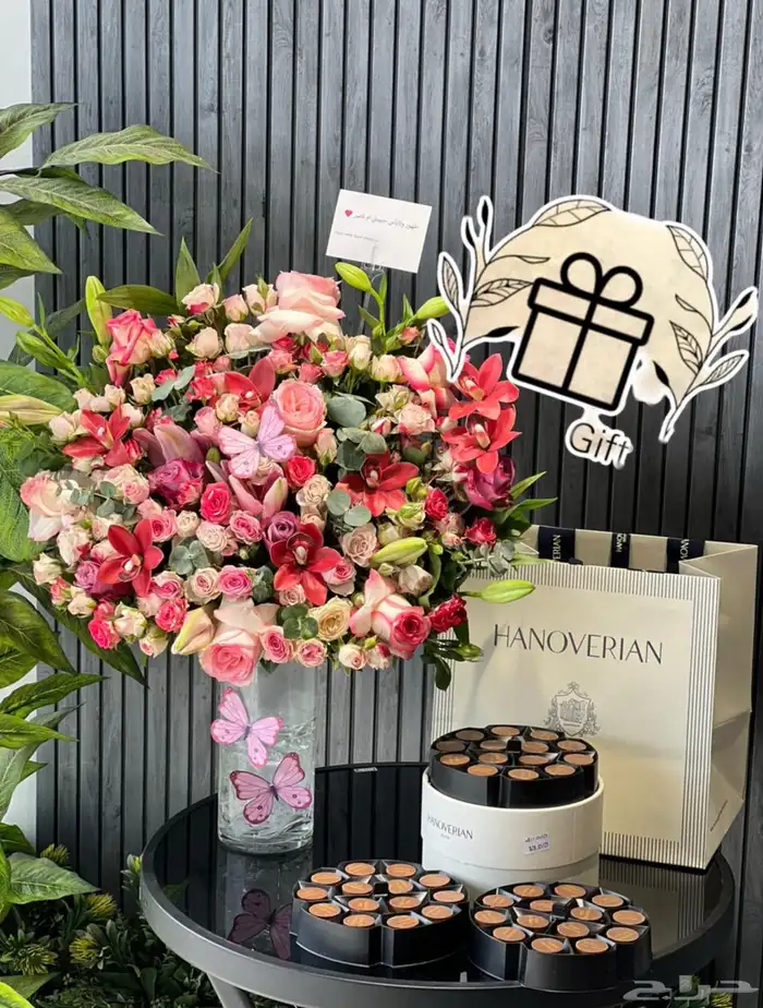 هدايا   ورد  ورد طبيعي  وردصناعي  باقة ورد  تغليف 14