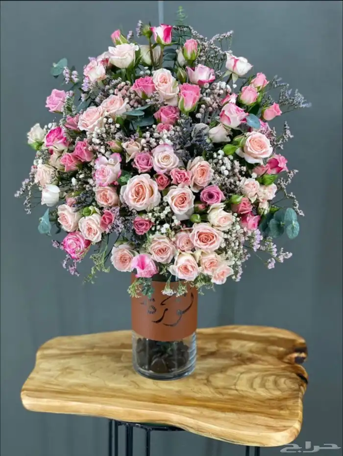 هدايا   ورد  ورد طبيعي  وردصناعي  باقة ورد  تغليف 39