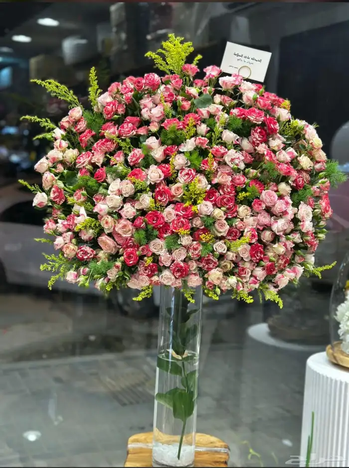 هدايا   ورد  ورد طبيعي  وردصناعي  باقة ورد  تغليف 2