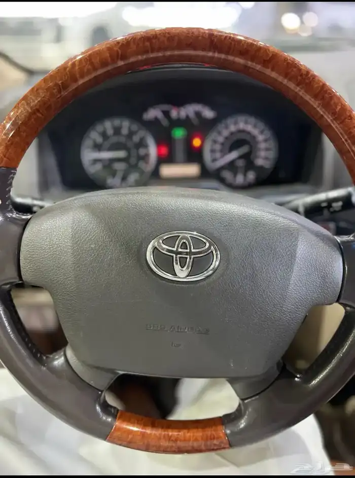 تويوتا لاندكروزر جي اكس ار 2014 فل كامل سعودي ماشي 294 الف 11