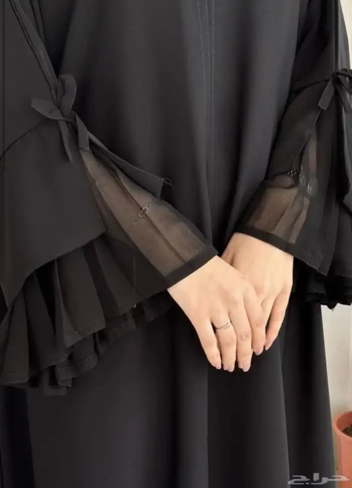 العباية جديدة تمام ا وما انلبست  سبب البيع  طلعت قصيرة علي 0