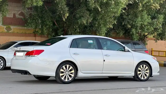 تويوتا افالون 2011 2