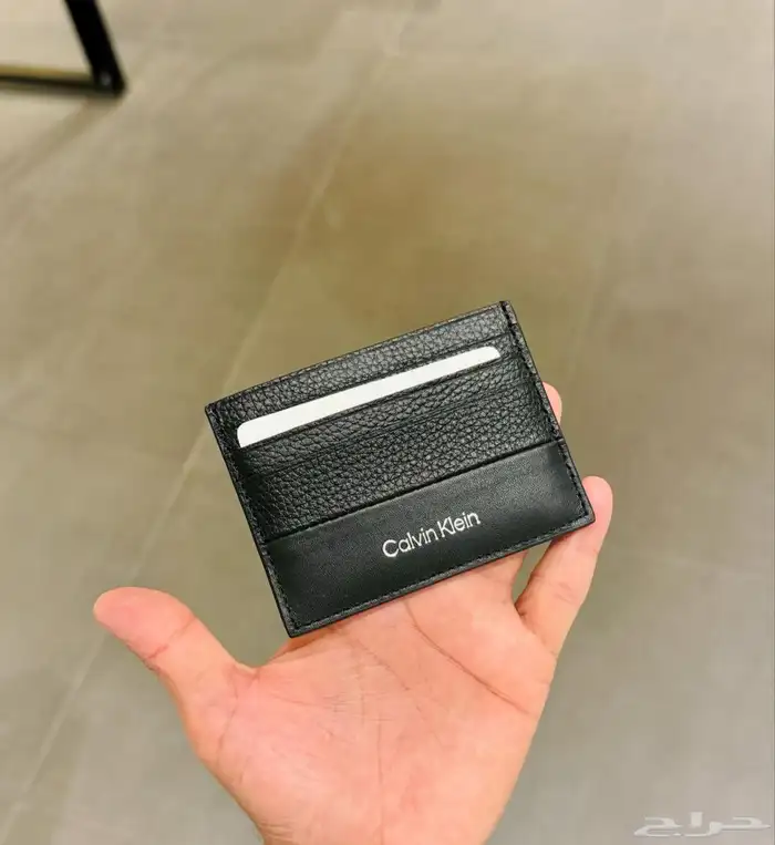 محفظة بطاقات كالفن كلاين 1