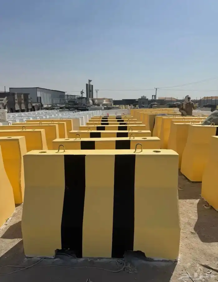 حواجز تنظيم افنتات تنظيمية ترفيه اسوار شبوك صبات خرسانية 16