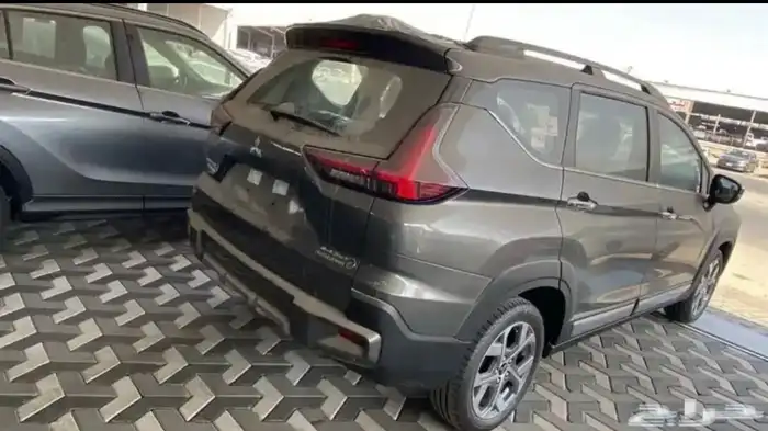 متسوبيشي اكسباندر 2025 فل كامل كروس بالنقد والتقسيط 2