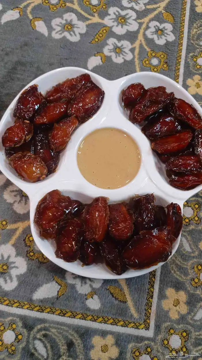 تمر صفري فاخر مكبوس عرض خاص 10